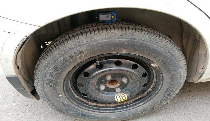 2015 Maruti Swift ZXI, Petrol, Manual, 41,839 km, tyre