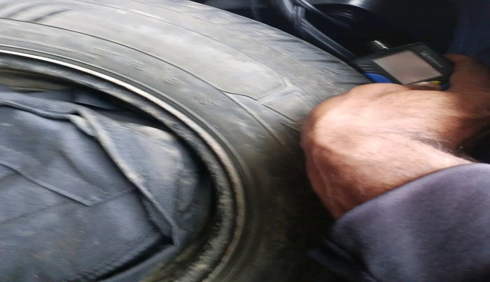 2022 Tata NEXON EV XM, Electric, Automatic, 1,20,301 km, tyre