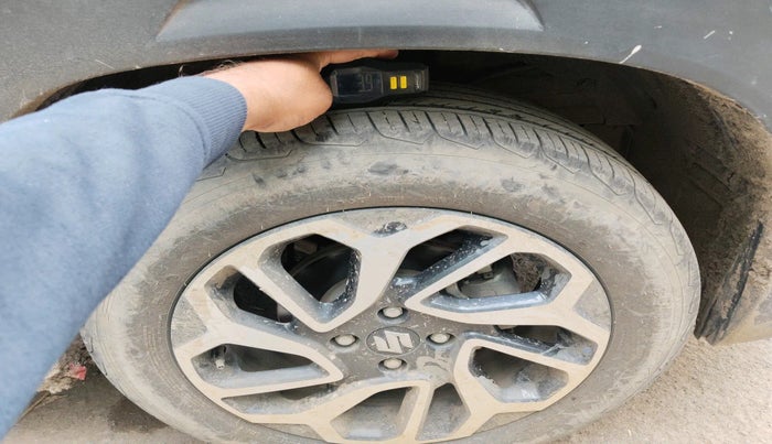 2023 Maruti FRONX ALPHA 1.0L TURBO 6 AT, Petrol, Automatic, 44,780 km, tyre