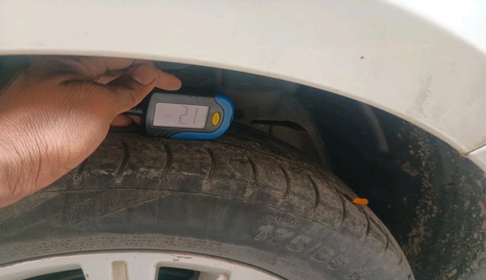 2018 Tata Tiago XZ PETROL, Petrol, Manual, 75,103 km, tyre