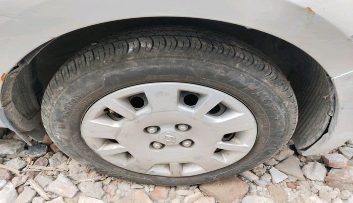 2013 Hyundai i20 MAGNA 1.2, Petrol, Manual, 51,584 km, tyre