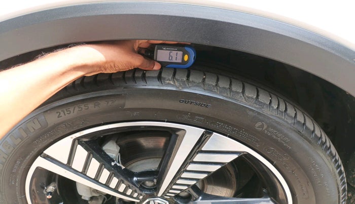 2021 MG ZS EV EXCLUSIVE, Electric, Automatic, 71,731 km, tyre