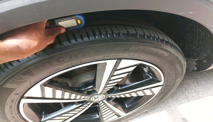 2021 MG ZS EV EXCLUSIVE, Electric, Automatic, 71,731 km, tyre