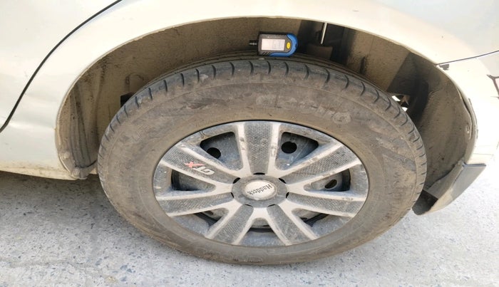 2013 Maruti Swift VXI, Petrol, Manual, 76,563 km, tyre