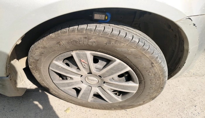 2013 Maruti Swift VXI, Petrol, Manual, 76,563 km, tyre