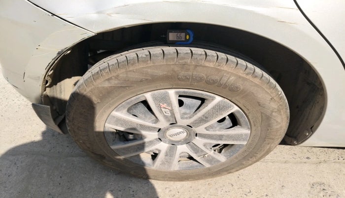 2013 Maruti Swift VXI, Petrol, Manual, 76,563 km, tyre