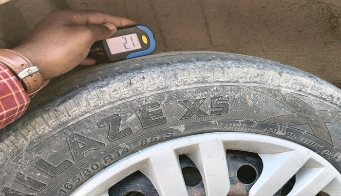 2019 Maruti Dzire VDI, Diesel, Manual, 1,17,516 km, tyre