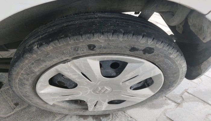 2013 Maruti Wagon R 1.0 VXI, Petrol, Manual, 57,053 km, tyre