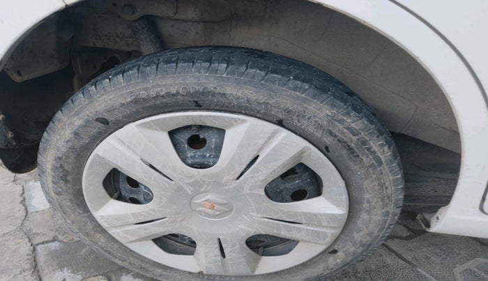 2013 Maruti Wagon R 1.0 VXI, Petrol, Manual, 57,053 km, tyre