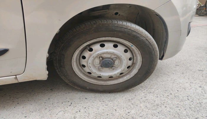 2018 Maruti Wagon R 1.0 LXI CNG, Petrol, Manual, 1,07,210 km, tyre