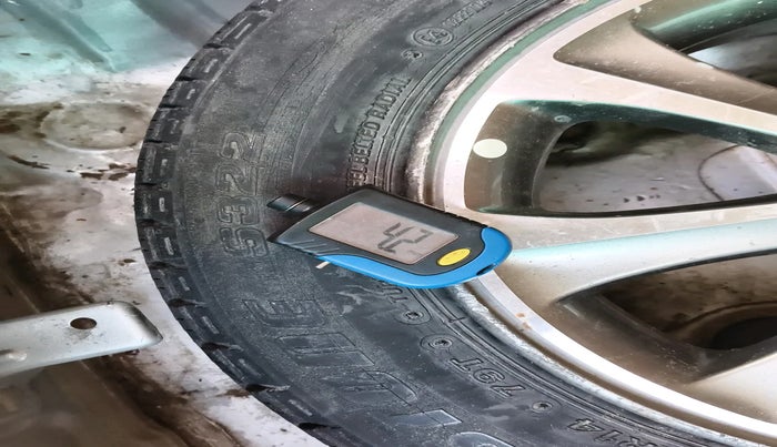 2014 Hyundai Grand i10 SPORTZ 1.1 CRDI, Diesel, Manual, 61,030 km, tyre