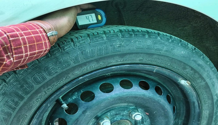 2014 Hyundai Grand i10 SPORTZ 1.1 CRDI, Diesel, Manual, 61,030 km, tyre