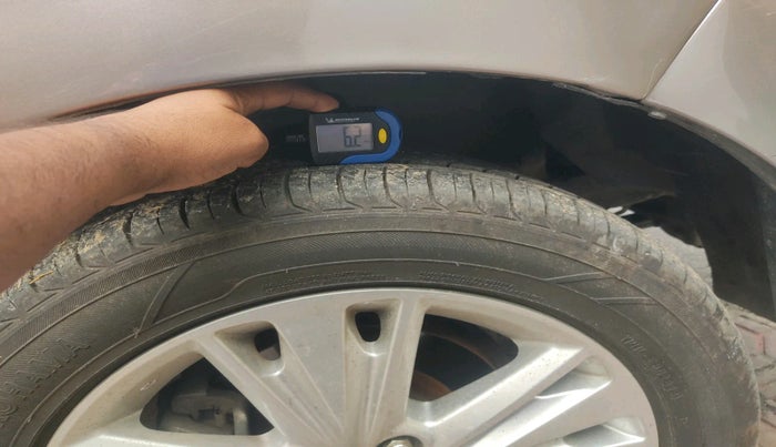 2016 Toyota Innova Crysta 2.8 ZX AT 7 STR, Diesel, Automatic, 67,122 km, tyre