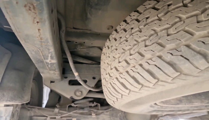 2016 Ford Endeavour TITANIUM 2.2 4X2 AT, Diesel, Automatic, 1,82,473 km, tyre