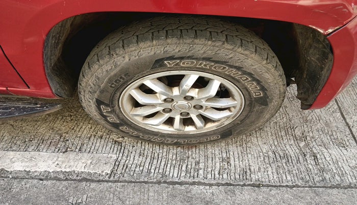 2016 Mahindra TUV300 T8 AMT, Diesel, Automatic, 76,227 km, tyre