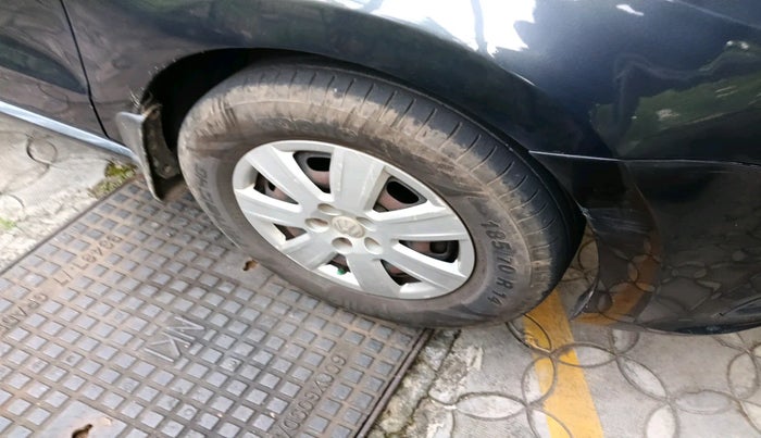 2017 Volkswagen Polo TRENDLINE 1.2L PETROL, Petrol, Manual, 1,37,230 km, tyre