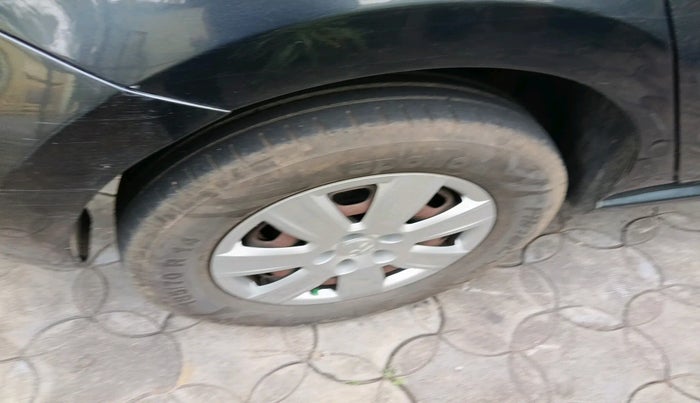 2017 Volkswagen Polo TRENDLINE 1.2L PETROL, Petrol, Manual, 1,37,230 km, tyre