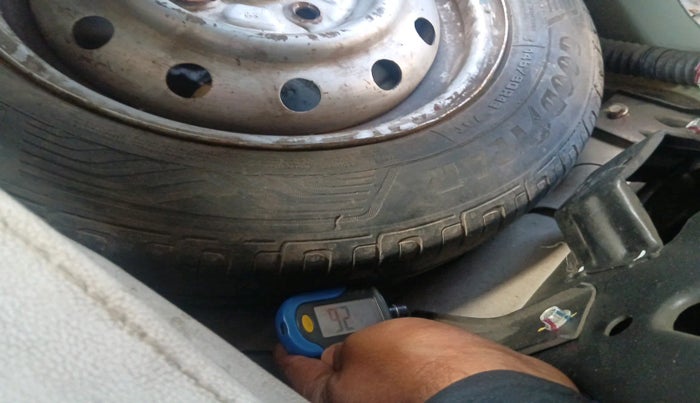 2015 Maruti Wagon R 1.0 LXI CNG, Petrol, Manual, 91,022 km, tyre