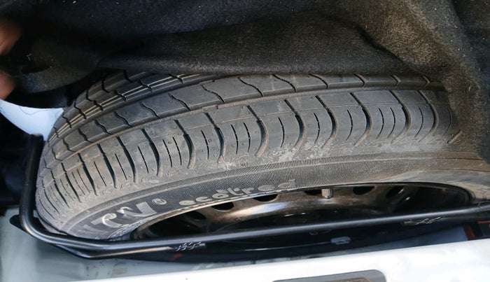 2022 Maruti New Wagon-R VXI CNG 1.0, Petrol, Manual, 38,884 km, tyre