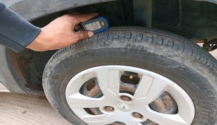 2016 Renault Kwid RXT 0.8, Petrol, Manual, 48,603 km, tyre