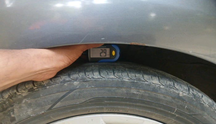 2015 Hyundai Grand i10 SPORTZ 1.2 KAPPA VTVT, Petrol, Manual, 1,14,445 km, tyre