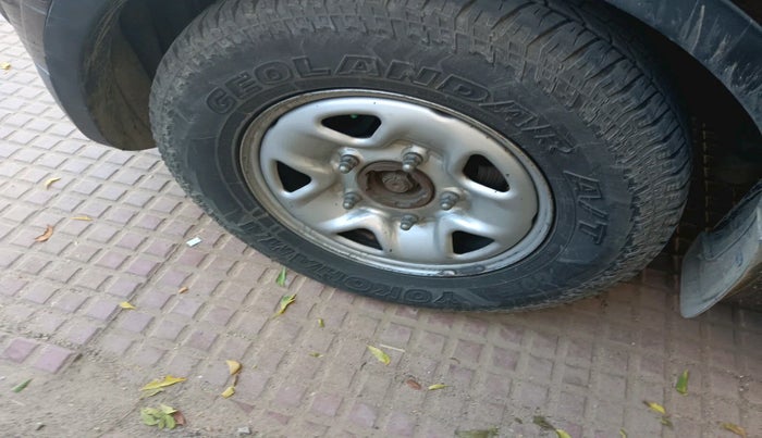 2018 Tata Hexa XM 4X2 7 STR, Diesel, Manual, 1,82,598 km, tyre