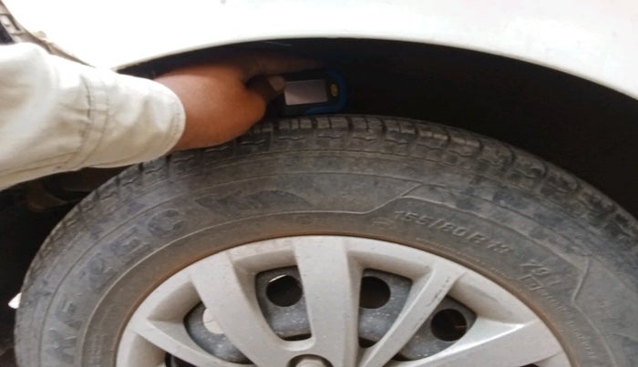 2015 Hyundai i10 SPORTZ 1.2, Petrol, Manual, 32,893 km, tyre