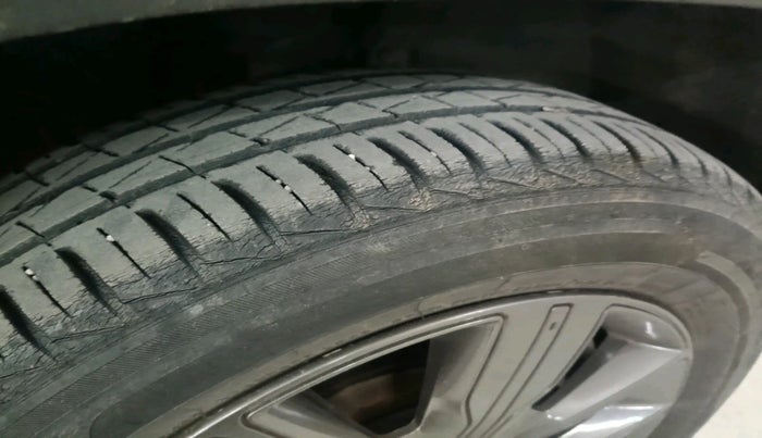 2021 Renault Kwid CLIMBER 1.0 (O), Petrol, Manual, 63,388 km, tyre