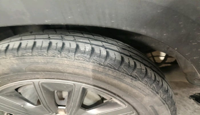 2021 Renault Kwid CLIMBER 1.0 (O), Petrol, Manual, 63,388 km, tyre