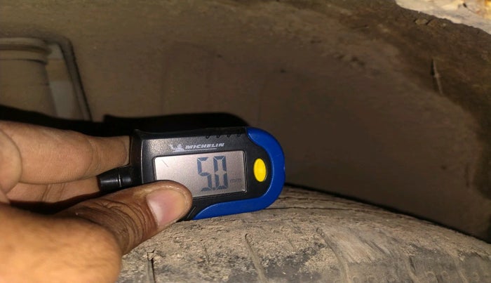 2019 Maruti Swift LDI, Diesel, Manual, 1,01,817 km, tyre