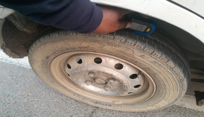 2013 Maruti Wagon R 1.0 LXI CNG, Petrol, Manual, 11,616 km, tyre