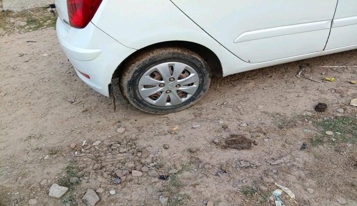 2011 Hyundai i10 SPORTZ 1.2, Petrol, Manual, 1,40,341 km, tyre