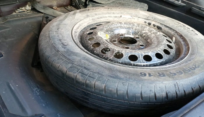 2021 Hyundai Creta SX 1.5 DIESEL, Diesel, Manual, 1,44,090 km, tyre