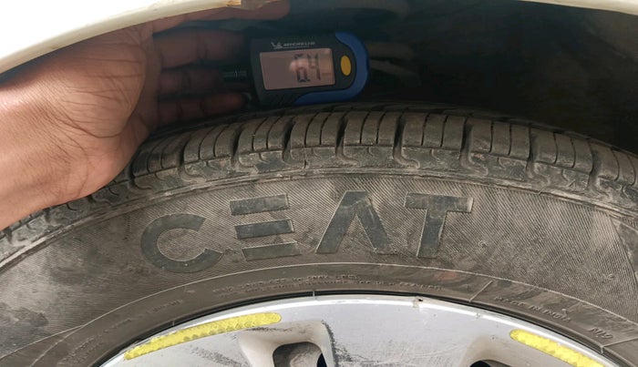 2011 Hyundai i10 MAGNA 1.2, Petrol, Manual, 43,895 km, tyre