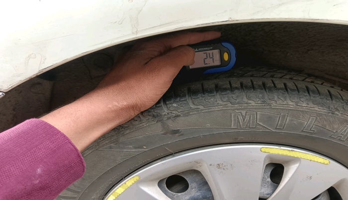 2011 Hyundai i10 MAGNA 1.2, Petrol, Manual, 43,895 km, tyre