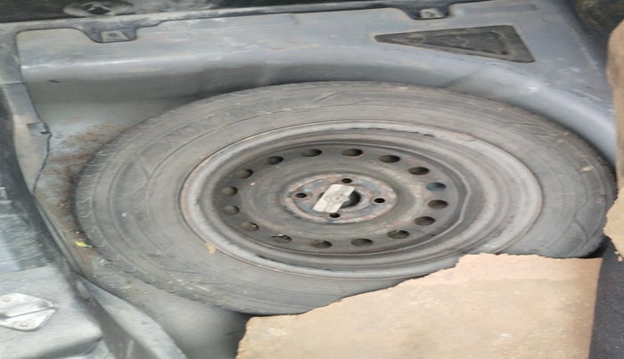 2017 Hyundai Elite i20 MAGNA 1.2, Petrol, Manual, 1,07,190 km, tyre