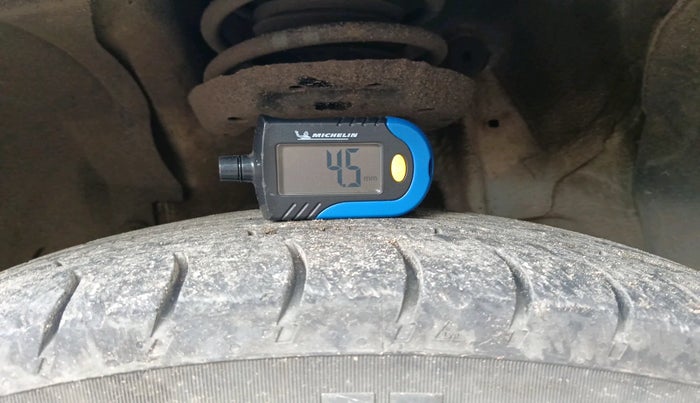 2011 Fiat Grand Punto EMOTION 1.2, Petrol, Manual, 5,152 km, tyre