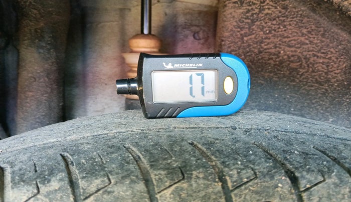 2011 Fiat Grand Punto EMOTION 1.2, Petrol, Manual, 5,152 km, tyre