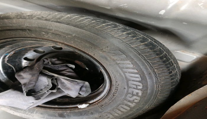 2015 Hyundai i10 SPORTZ 1.1, Petrol, Manual, 75,034 km, tyre