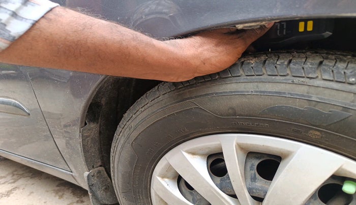 2015 Hyundai i10 SPORTZ 1.1, Petrol, Manual, 75,034 km, tyre