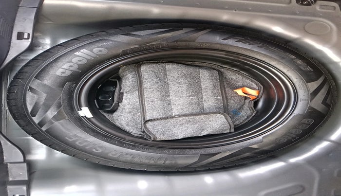 2022 Hyundai VENUE S (O) 1.0 TURBO IMT, Petrol, Manual, 31,661 km, tyre