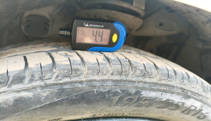 2023 Hyundai NEW I20 SPORTZ 1.2 MT, Petrol, Manual, 46,789 km, tyre