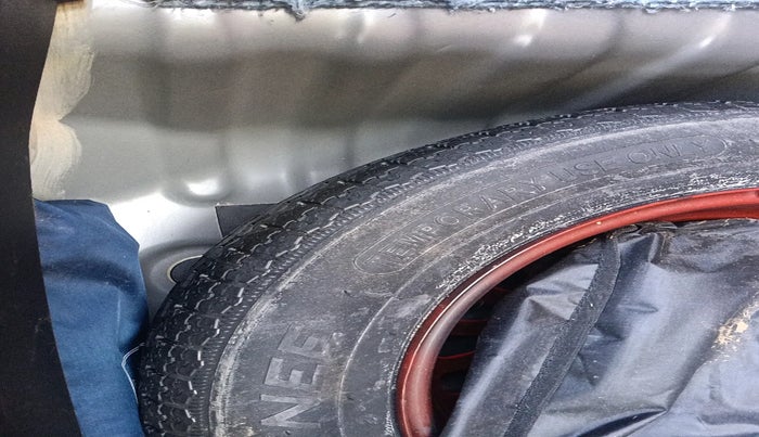 2021 Nissan MAGNITE XV PREMIUM TURBO CVT, Petrol, Automatic, 33,448 km, tyre