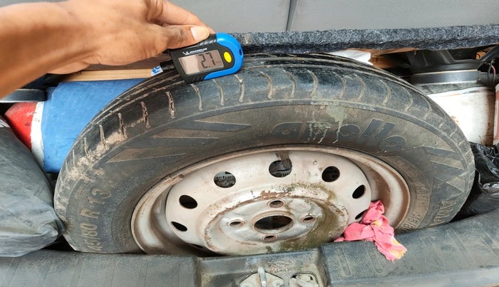 2015 Maruti Wagon R 1.0 LXI, Petrol, Manual, 93,029 km, tyre