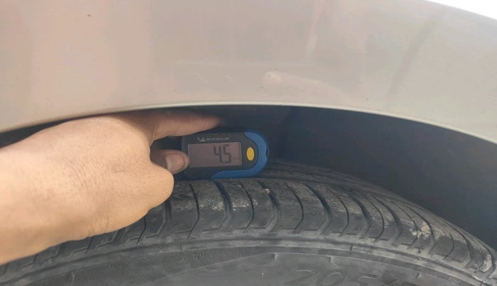 2023 Volkswagen VIRTUS HIGHLINE TSI 1.0 MT, Petrol, Manual, 35,556 km, tyre