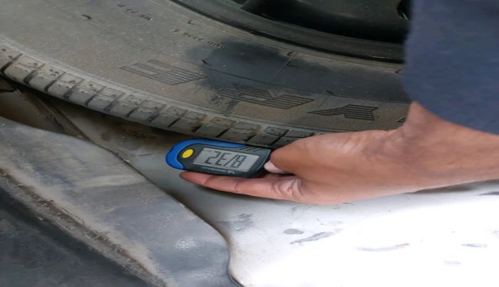 2016 Maruti Swift Dzire ZDI, Diesel, Manual, 1,36,564 km, tyre