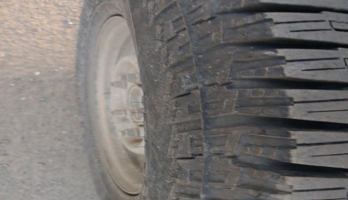 2010 Mahindra Scorpio LX, Diesel, Manual, 1,29,500 km, tyre