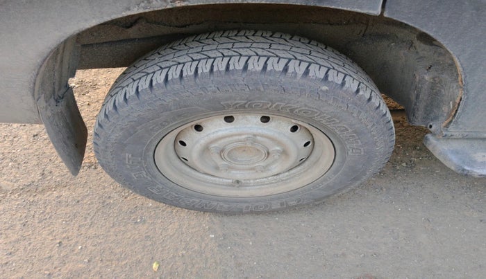 2010 Mahindra Scorpio LX, Diesel, Manual, 1,29,500 km, tyre