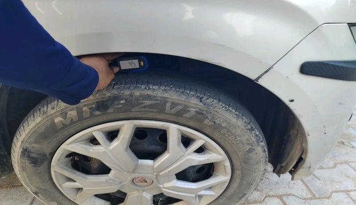 2019 Maruti New Wagon-R VXI 1.2, Petrol, Manual, 82,705 km, tyre