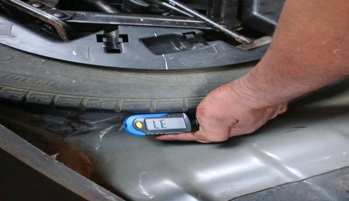 2010 Hyundai i10 SPORTZ 1.1, Petrol, Manual, 71,710 km, tyre